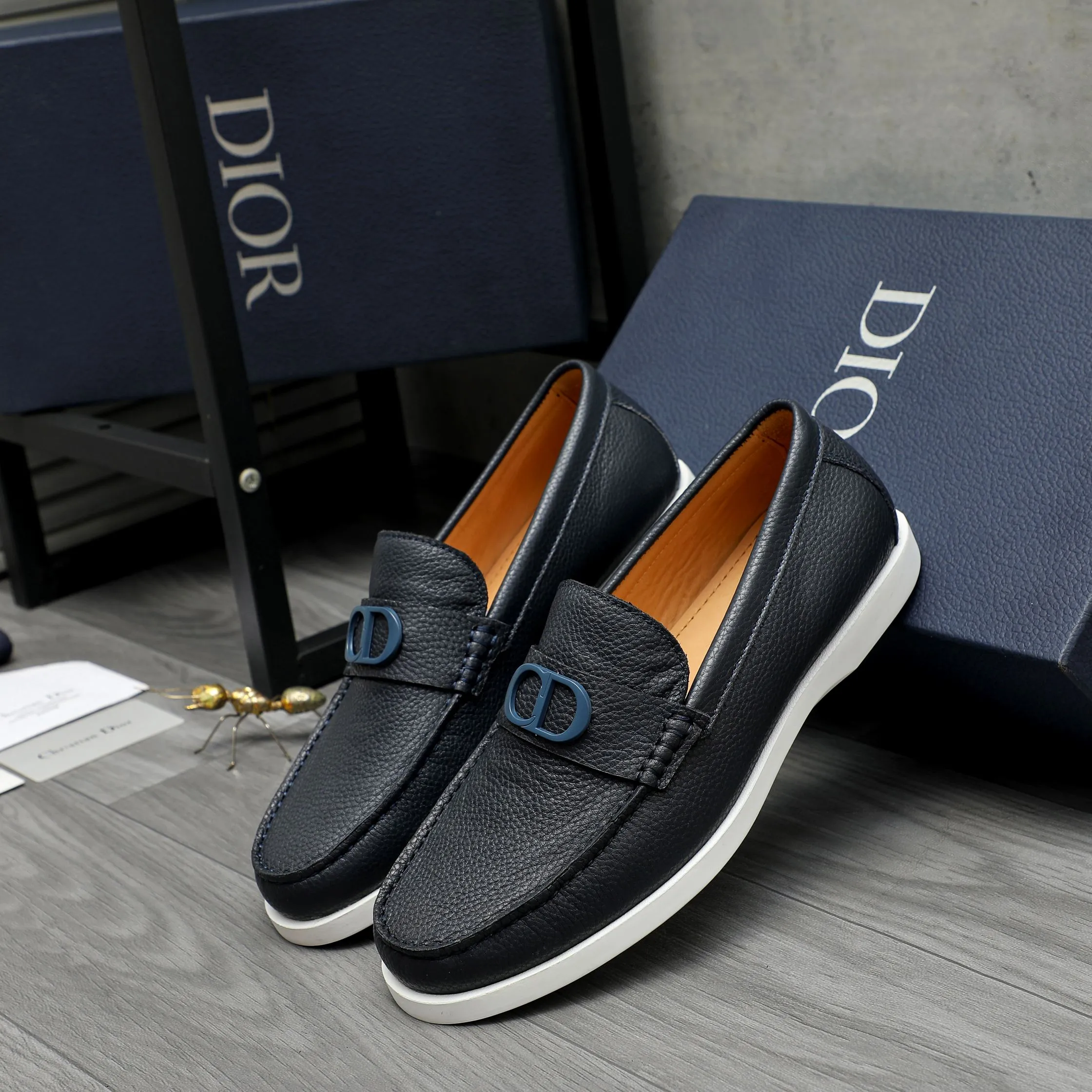 Men's shoes 💰460 Product trademark: Dior "Dior" casual slip-on leather shoes Regular size: 39-44 Product material: Selected pebbled cowhide upper, cowhide lining, rubber outsole